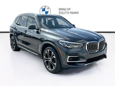 Used 2022 BMW X5 sDrive40i w/ Premium Package RWD image 1
