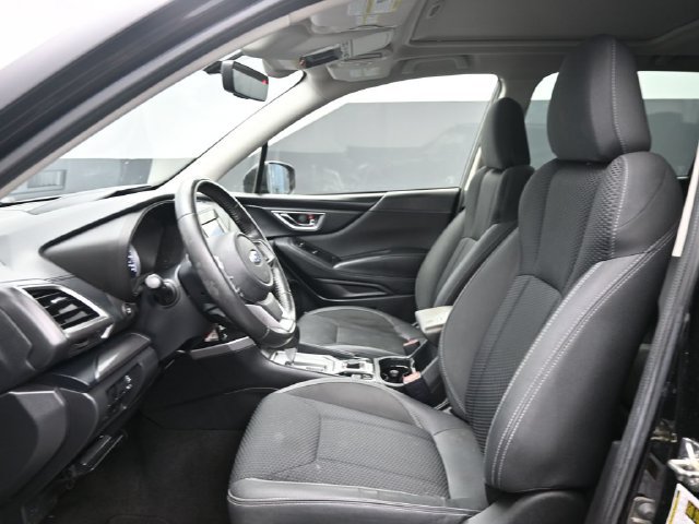 Used 2020 Subaru Forester Premium AWD/4WD image 11