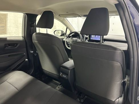 Used 2025 Toyota Corolla LE image 53