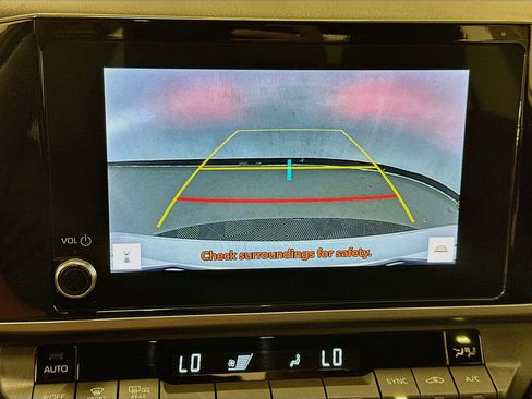 Used 2025 Toyota Camry SE FWD image 23