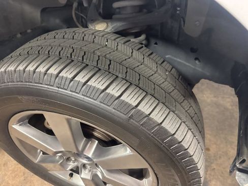 Used 2015 Ford F150 XLT w/ Equipment Group 302A Luxury image 5