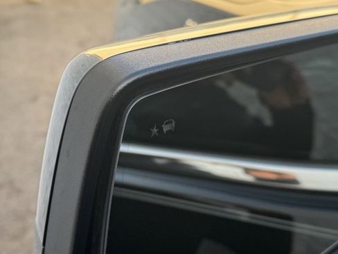 Used 2020 Chevrolet Silverado 1500 High Country image 23