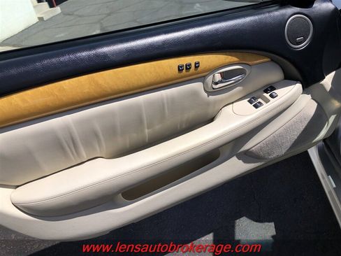 Used 2002 Lexus SC 430 Convertible RWD image 11