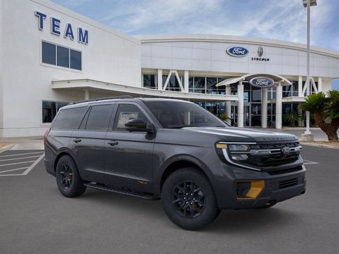 New 2026 Ford Expedition Tremor image 7