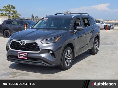 Used 2023 Toyota Highlander XLE