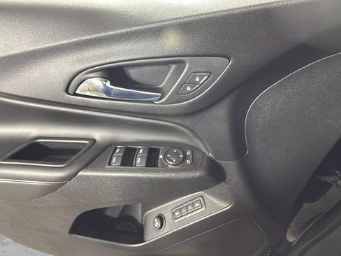 Used 2020 Chevrolet Equinox Premier FWD image 21