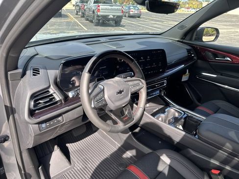 New 2026 Chevrolet Traverse RS w/ LPO, Floor Liner Package image 11