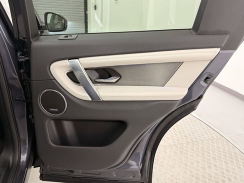 New 2025 Land Rover Discovery Sport Dynamic SE image 33