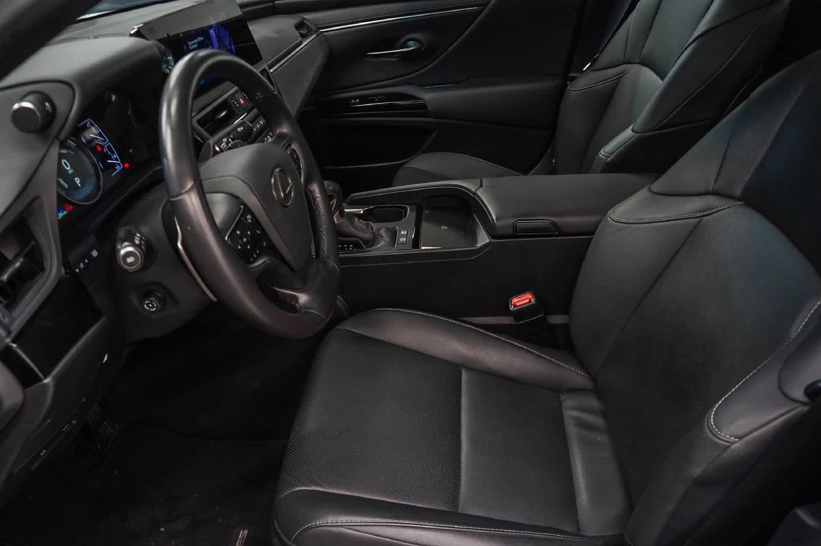 Used 2024 Lexus ES 300h w/ Premium Package FWD image 17