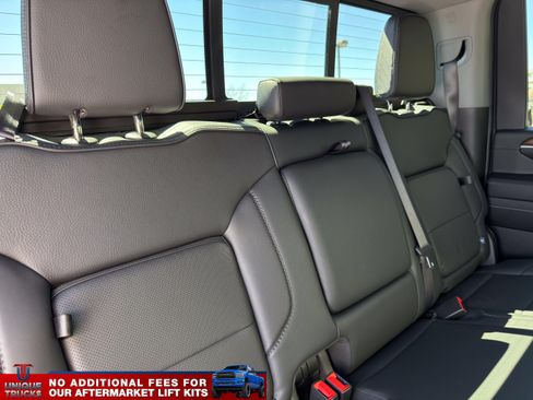 Used 2024 GMC Sierra 2500 Denali w/ Denali Reserve Package AWD/4WD image 26