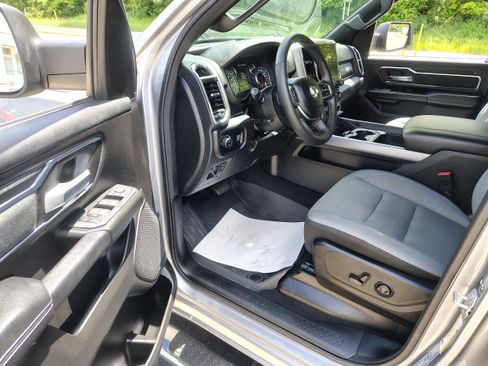 Certified 2025 RAM 1500 Big Horn AWD/4WD image 16