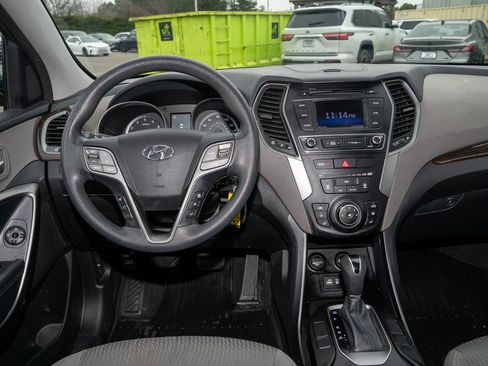 Used 2018 Hyundai Santa Fe Sport image 6