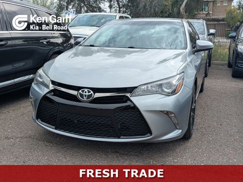 Used 2017 Toyota Camry XSE image 1