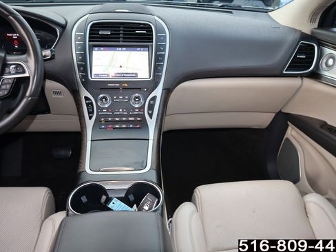 Used 2020 Lincoln Nautilus Reserve w/ Equipment Group 202A image 19