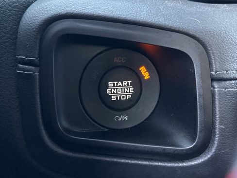 Used 2024 Jeep Gladiator Rubicon w/ Convenience Group image 23