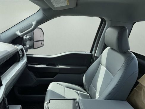 New 2026 Ford F550 4x4 Regular Cab Super Duty image 15