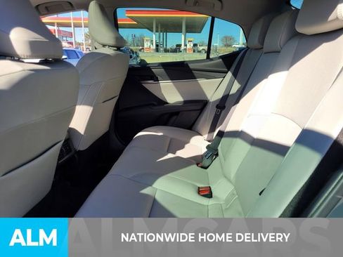 Used 2025 Toyota Camry XLE image 5