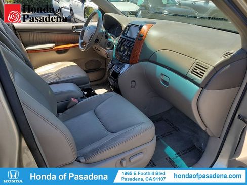 Used 2009 Toyota Sienna XLE w/ Towing Prep Pkg FWD image 25