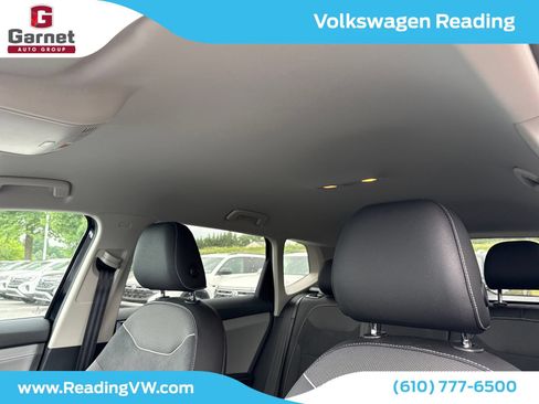 Used 2024 Volkswagen Taos SE AWD/4WD image 13