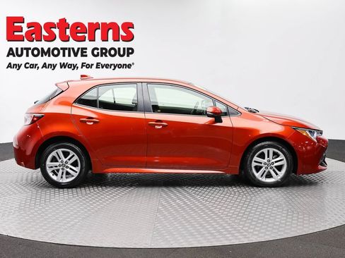 Used 2019 Toyota Corolla SE w/ SE Option Package FWD image 4