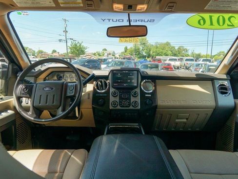 Used 2016 Ford F250 Lariat w/ Snow Plow Prep Package AWD/4WD image 14