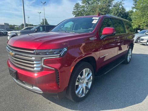 Certified 2024 Chevrolet Suburban High Country AWD/4WD image 1