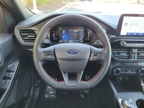 Used 2024 Ford Escape ST-Line Select AWD/4WD image 17