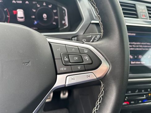 Certified 2023 Volkswagen Tiguan SEL R-Line AWD/4WD image 21