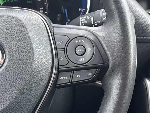 Used 2021 Toyota RAV4 XSE AWD/4WD image 9