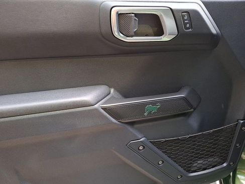 Used 2025 Ford Bronco Badlands AWD/4WD image 9