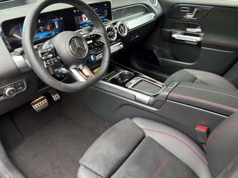 New 2026 Mercedes-Benz GLB 35 AMG 4MATIC image 9
