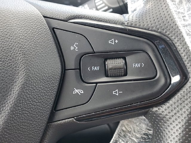 Used 2024 Chevrolet Trax LS FWD image 15