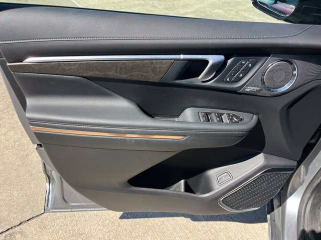 Used 2026 Buick Enclave Avenir w/ Super Cruise Package FWD image 13