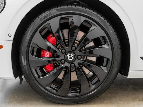 Used 2022 Bentley Flying Spur Plug-In Hybrid image 8