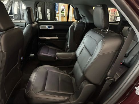 Used 2023 Ford Explorer Limited w/ Equipment Group 301A image 34