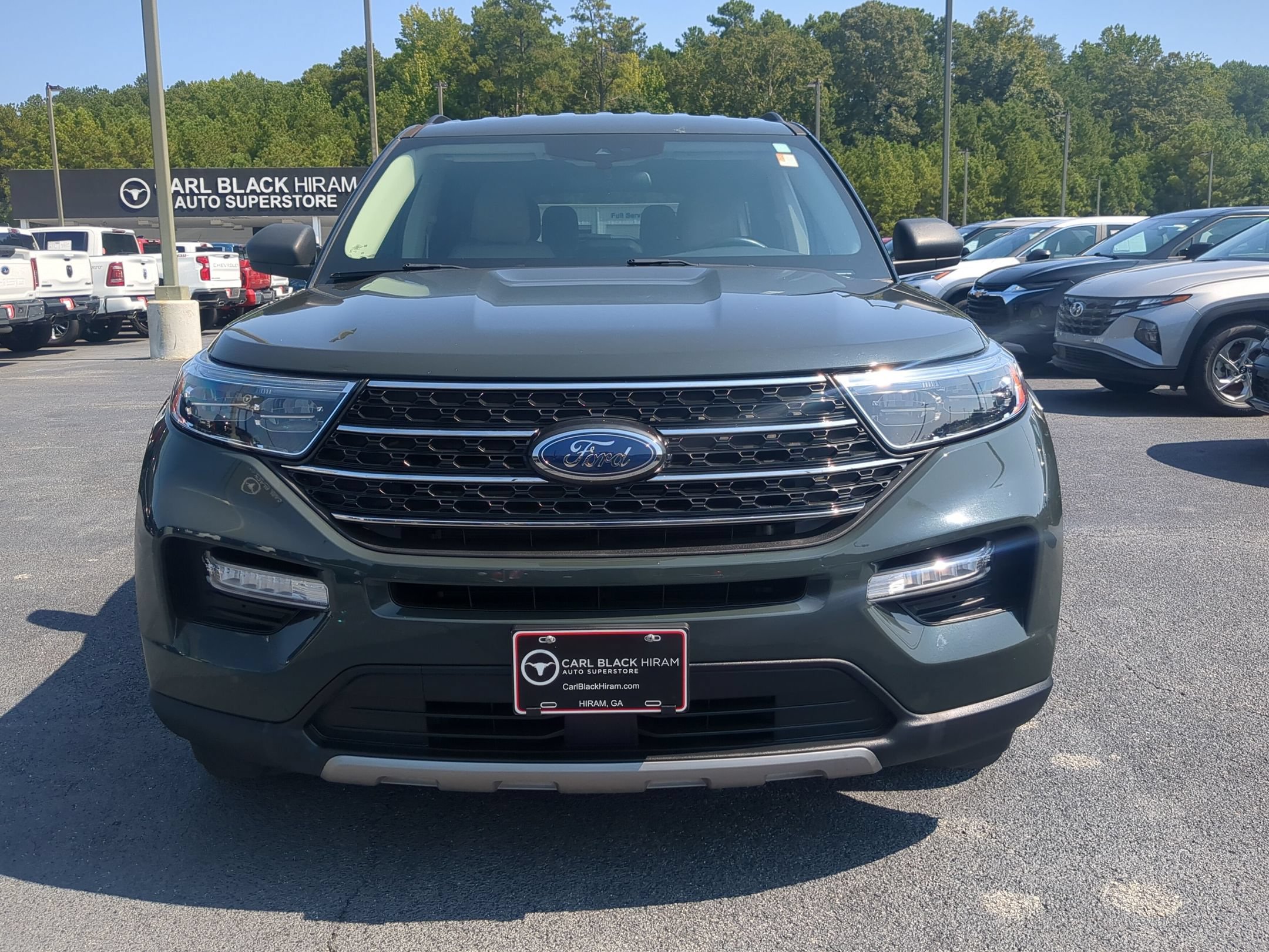 Used 2024 Ford Explorer XLT w/ Equipment Group 202A RWD image 2
