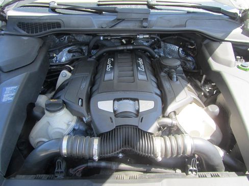 Used 2012 Porsche Cayenne Turbo image 25