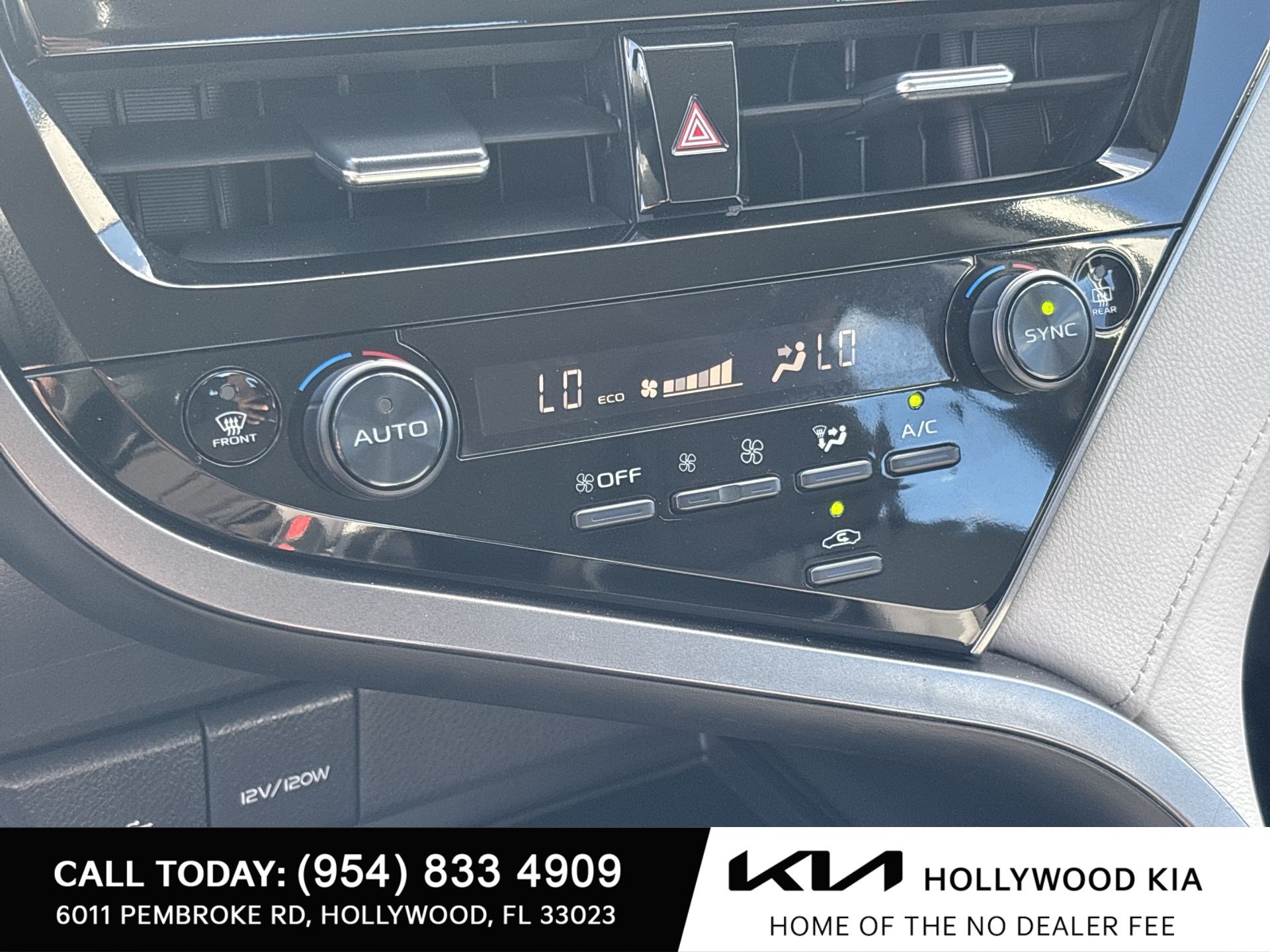 Used 2022 Toyota Camry LE FWD image 16