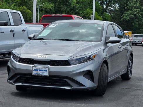 Used 2023 Kia Forte LXS image 4