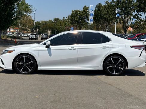 Used 2018 Toyota Camry XSE w/ Driver Assist Package FWD image 7