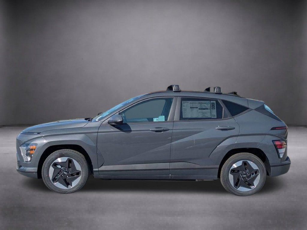 New 2025 Hyundai Kona SEL FWD image 3