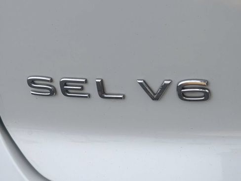 Certified 2023 Volkswagen Atlas Cross Sport SEL Premium R-Line AWD/4WD image 12