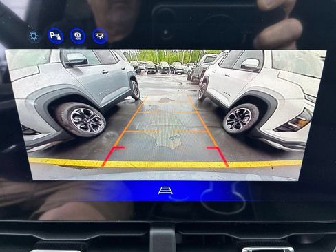 New 2027 Chevrolet Equinox LT AWD/4WD image 12