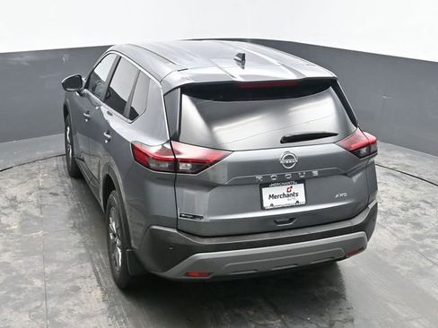 Used 2023 Nissan Rogue S image 26