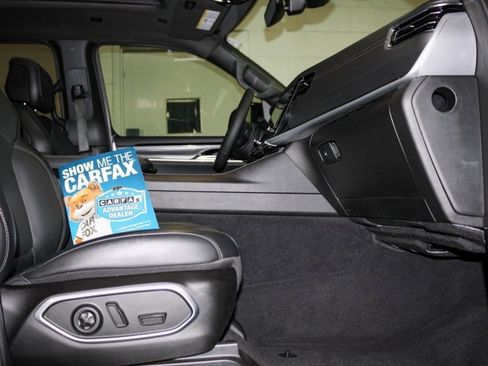 Used 2024 Jeep Wagoneer 4WD w/ Premium Group I image 5