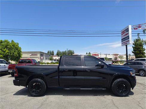 Used 2019 RAM 1500 Laramie AWD/4WD image 4