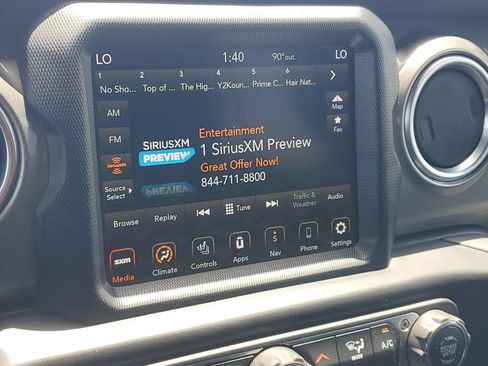 Used 2020 Jeep Wrangler Unlimited Sahara w/ Dual Top Group AWD/4WD image 30