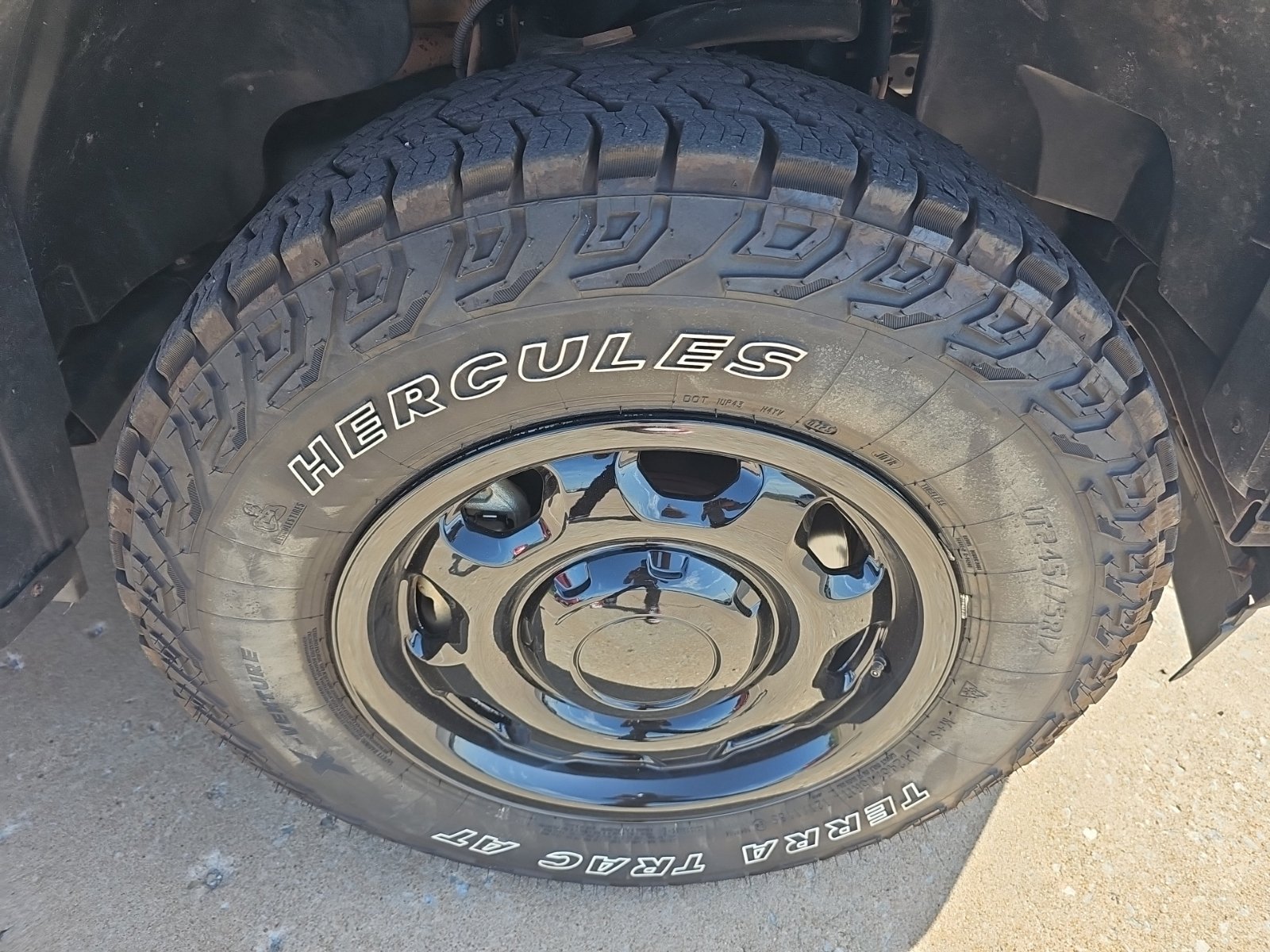Used 2018 Ford F150 XL w/ Equipment Group 101A Mid AWD/4WD image 3