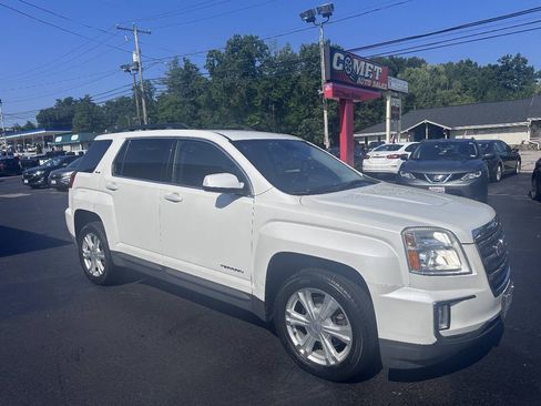 Used 2017 GMC Terrain SLE w/ Convenience Package AWD/4WD image 1