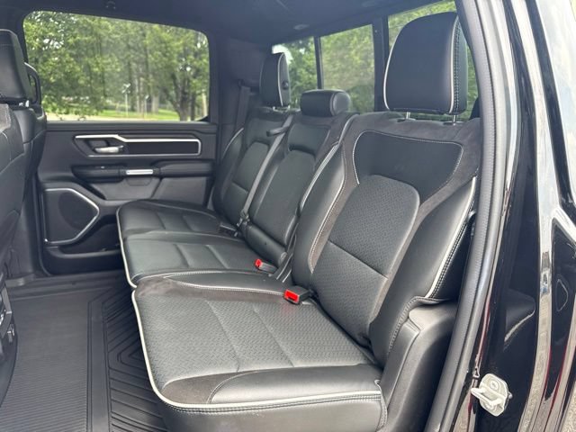 Used 2025 RAM 1500 Laramie AWD/4WD image 12